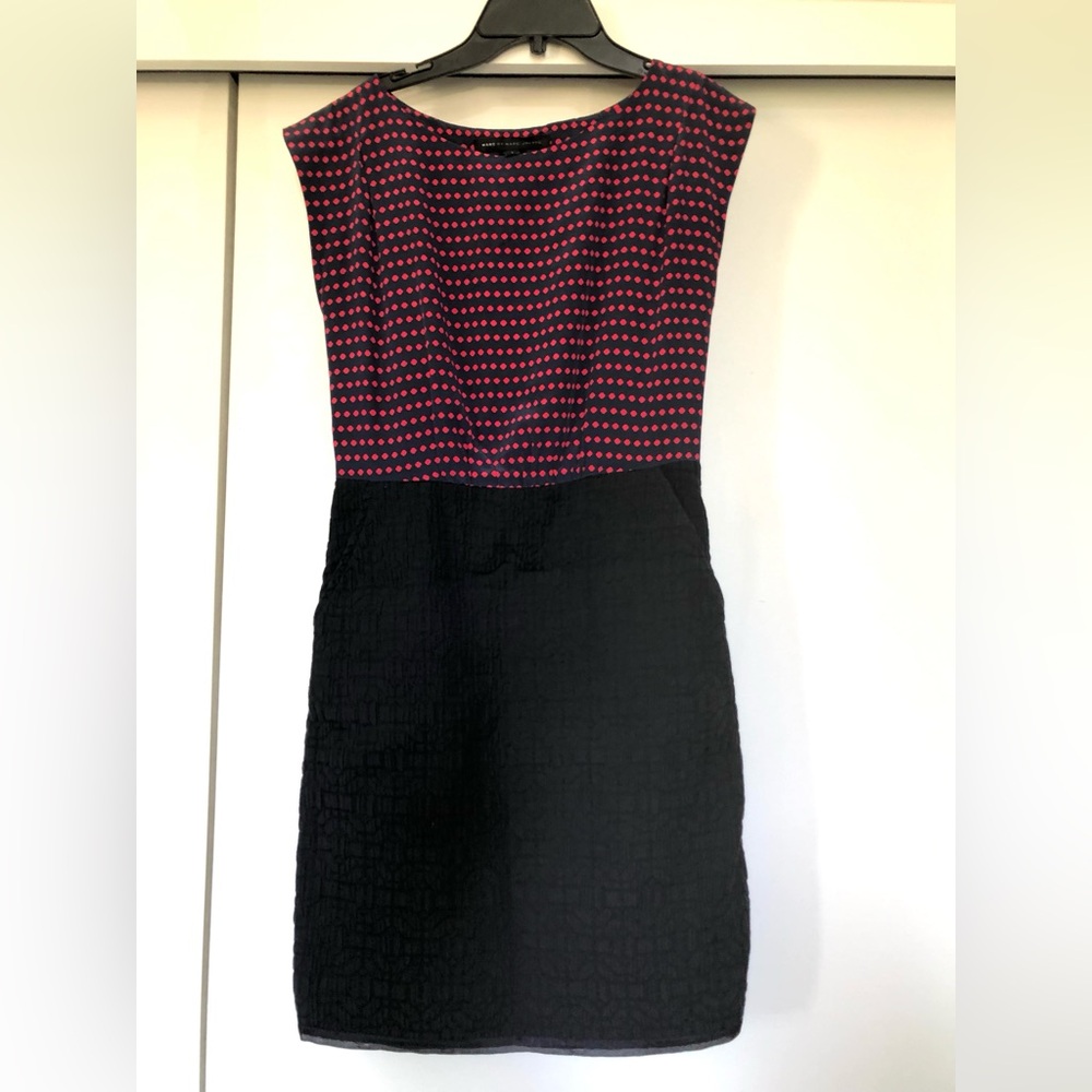 Marc Jacobs Sleeveless Sheath Dress